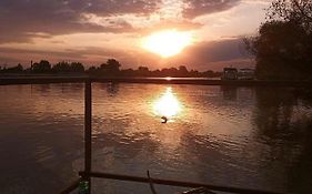 DELTA DUNĂRII -Casa IULIA -Partizani